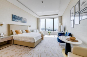 Luxury Palm Tower Studio Apartments with Pool and Fantastic Sea View